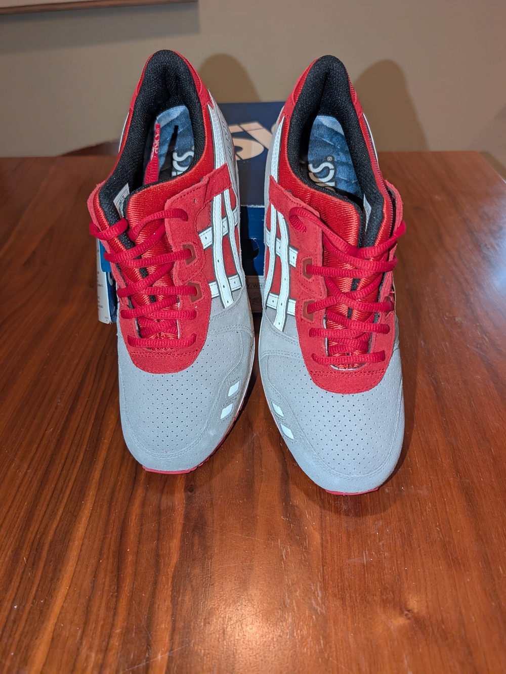 ASICS Gel-Lyte III Crane Men’s 9.5 Grey Red NWT - Picture 5 of 6